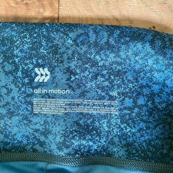 All In Motion Leggings - Pockets! - Size XL - Picture 3 of 6